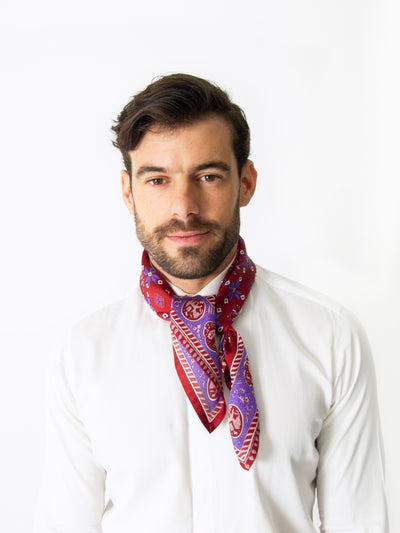 BURGUNDY SCARF