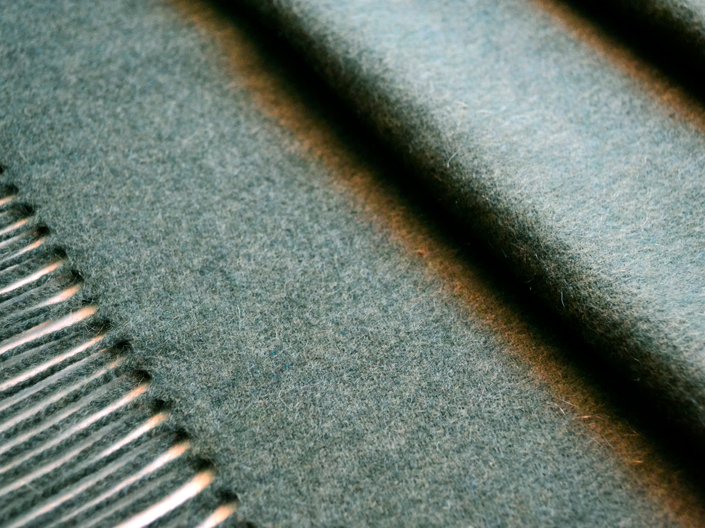 JADE GREEN CASHMERE SCARF